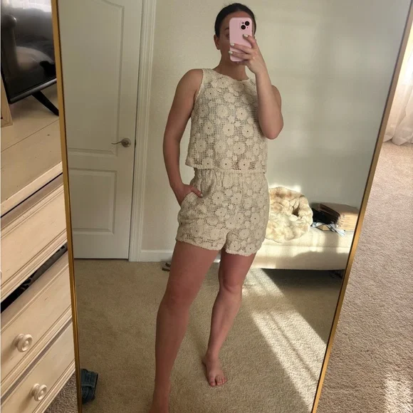 Commense Cream Crochet Tank & Shorts Set - Picture 2 of 2